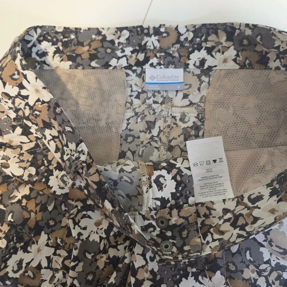 Columbia Omni-Shield Shorts Womens 8 Floral Brown Grey Hiking Outdoor - Picture 6 of 13